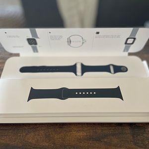 Midnight Apple Sport Band | Size: 45MM|S/M ⌚️